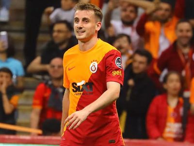 Galatasaraylı yıldız Kerem Aktürkoğlu'nun menajerinden oyuncunun transfer durumuyla alakalı açıklamalar geldi!