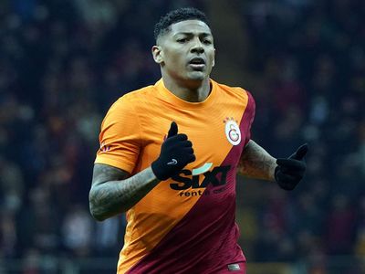 Galatasaray’ta sol bek krizi: Patrick Van Aanholt bir servete mal olacak