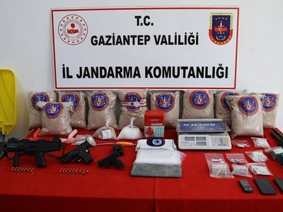 Gaziantep'te Çöp Kovasının İçinden Eroin Çıktı