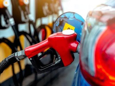 Gece yarısından itibaren akaryakıta indirim geliyor: İşte güncel akaryakıt fiyatları