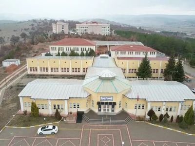 Gediz Meslek Yüksekokulu'na mahkeme büro hizmetleri programı açıldı