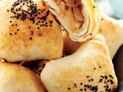 Gelinim Mutfakta karamelli börek tarifi : en güzel ve lezzetli karamelli börek nasıl yapılır? Karamelli börek malzemeleri ve pratik tarifi