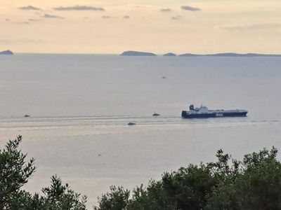 Gemi korsanları Türk bayraklı gemiye saldırdı: İtalyan güvenlik güçleri müdahale etti