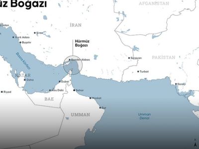 Gemiler Hürmüz Boğaz'ından U dönüşü yapıyor
