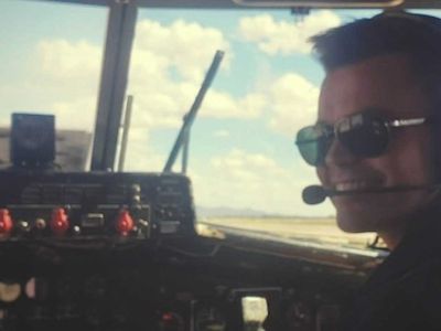Genç pilot yolculardan özür dileyip uçaktan aşağıya atlamıştı! Ölümünün perde arkası açıklandı!
