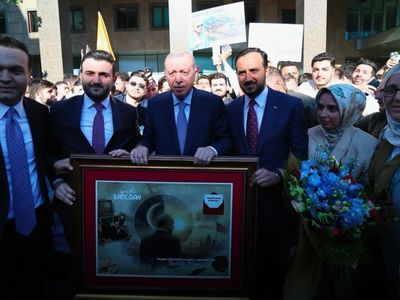 Gençlerden Cumhurbaşkanı Erdoğan’a Babalar Günü sürprizi