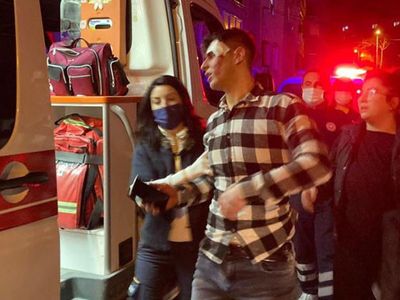 Gençlerin Sokak Kavgası Kanlı Bitti: 2 Yaralı