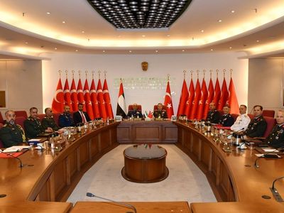 Genelkurmay Başkanı Bayraktaroğlu, BAE'li Mevkidaşını Ağırladı