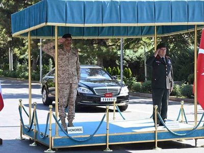 Genelkurmay başkanı bayraktaroğlu, kuveytli mevkidaşı al shariaan ile görüştü