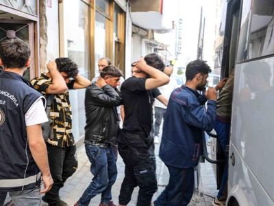 Göçmen kaçakçılarına ‘Kalkan-16’ darbesi: 6 ilde nefes kesen operasyon