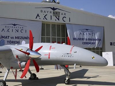 Göklerde Türk izi! Yerli ve milli AKINCI TİHA havacılık tarihimizin irtifa rekorunu kırdı