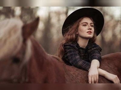 Gönül Dağı'nın Meryem'i Sevilay Gültekin mini etekli pozu ile sosyal medyayı salladı