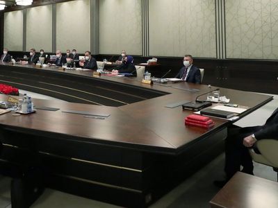 Gözler Kabine Toplantısında! Koronavirüs Kısıtlamaları Kalkacak mı?