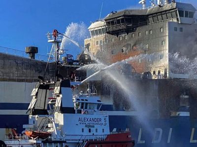 Gözler yeniden Kızıldeniz’e çevrildi: Yunanistan gemisi dron ve füzelerle vuruldu