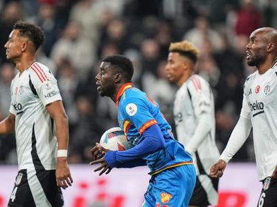 Göztepe'den tarihi dönüş: Beşiktaş'ın galibiyet hasreti 4 maça çıktı!
