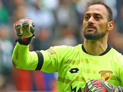 Göztepe'nin eski kalecisi Beto, Portekiz ile Türkiye'nin 2022 Dünya Kupası Elemeleri'nde play off yarı final maçı öncesinde konuştu!