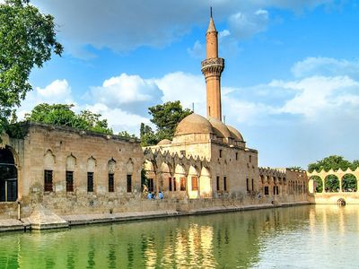 Güneydoğu otelleri tıklım tıklım! Turizmci ve esnafın yüzü gülüyor