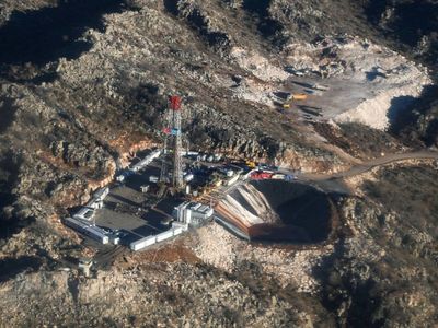 Günlük 25 bin varile ulaştı: Bakan Şimşek’ten petrol açıklaması