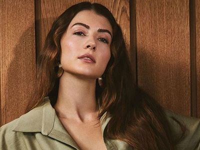 Güzel Oyuncu Burcu Özberk'ten Alkışlanacak Hareket! Yardım Çağrısında Bulundu