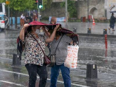 Hafta sonu plan yapanlar dikkat: Meteoroloji’den o iller için sağanak yağış uyarısı