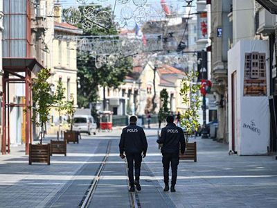 Hafta Sonu Sokağa Çıkma Yasağı Kalktı mı?