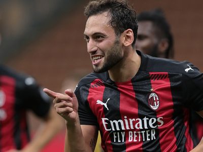 Hakan Çalhanoğlu: İnter İle Anlaştım!