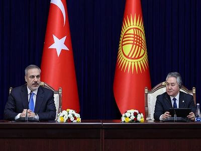 Hakan Fidan Kırgızistan ile ortak basın toplantısı düzenledi