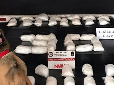 Hakkari'de Çok Sayıda Metamfetamin Ele Geçirildi