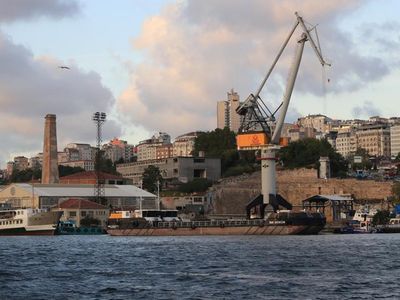 Haliç Tersanesi'nde korkunç kaza! İşçiler metrelerce yükseklikten düştü