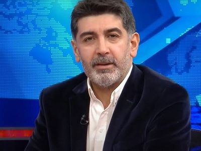 Halk Tv Canlı Yayınında Levent Gültekin Skandal Açıklamalara İmza Attı: Başörtülüler Ülkeden Özür Dilemeli