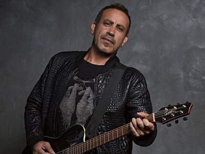 Haluk Levent sevenlerini korkuttu! Trafik kazası geçirdi sağlık durumu çok merak edildi
