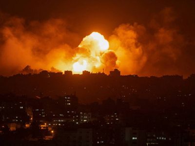 Hamas saat vererek uyardı: Şehri terk edin büyük bir saldırı başlatacağız