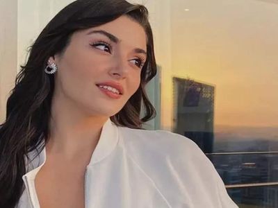 Hande Erçel kimdir, nereli ve kaç yaşında? Hande Erçel Hakan Sabancı ile sevgili mi? Hande Erçel hayatı ve dizileri