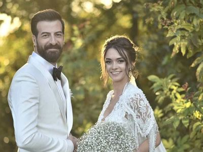 Hande Soral'dan çok özel hamilelik pozları! 35 yaşında ilk çocuğunu kucağına alacak