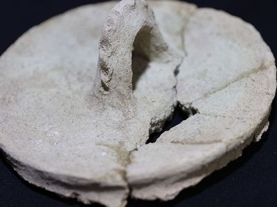 Harran'da Tarihi Ekmek Kalıbı Bulundu