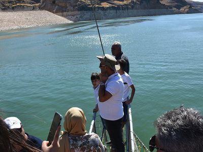 Hasankeyf'te Tekne Turları Başladı! Turistler Akın Etti