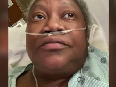 Hastanede Irkçılığa Maruz Kalan Siyahi Doktor Susan Moore Yaşamını Yitirdi