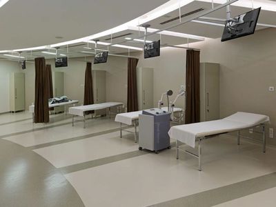 Hastanelerde yeni randevu sistemi başladı: 65 yaş üstü ve kanser hastaları muaf olacak
