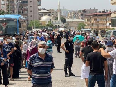 Hatay'da 20 Ton Sebze Esnaf Tarafından Ücretsiz Dağıtıldı