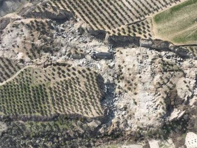 Hatay’da afetin büyüklüğü gözler önüne serildi: 500 metrelik yarık uzaydan bile gözüktü