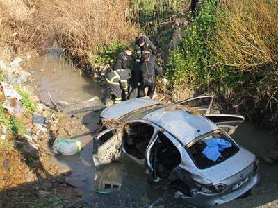 Hatay'da Araç Dereye Devrildi: 3 Kişi Hayatını Kaybetti