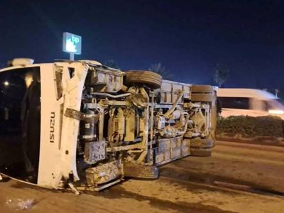 Hatay’da çevik kuvvet midibüsü devrildi: 25 polis yaralandı
