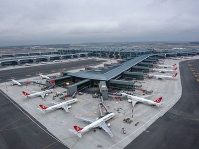 Hava ulaşımına sis engeli: Sabiha Gökçen Havalimanı’nda uçuşlar aksıyor