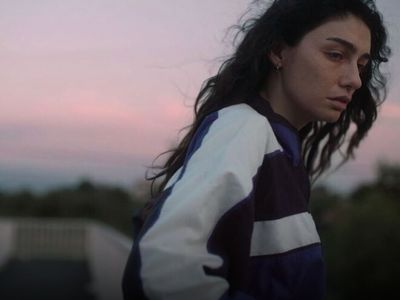 Hazar Ergüçlü New York Yolcusu: "Mutter" Filmi Tribeca’da Dünya Prömiyerini Yapıyor