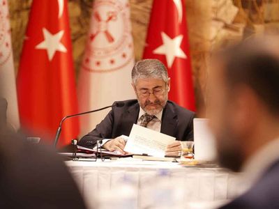 Hazine ve Maliye Bakanı Nureddin Nebati konut sektörü ile buluştu: Vatandaşları rahatlatacak adımlar görüşüldü!