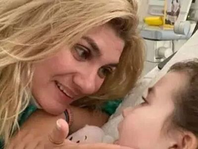 Herkes bu olayı konuşuyor: 2 kızının ölümünde şüpheli olan anne, üçüncü kızını öldürdükten sonra fotoğraf çekilmiş!
