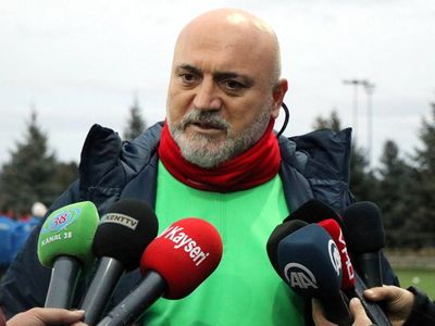 Hikmet Karaman'dan Fenerbahçe Maçı Öncesi İddialı Açıklamalar!
