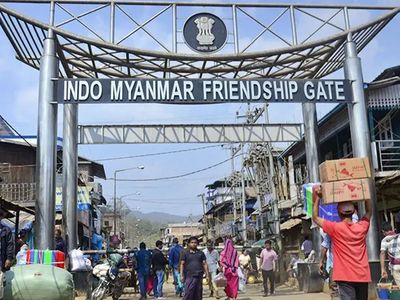 Hindistan’dan Myanmar sınırına tel örgü önlemi!