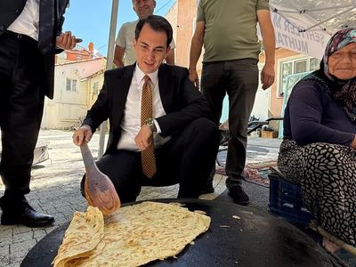 Hisarcık Şehitler Mahallesi’nde gözleme ve aşure ikramı düzenlendi