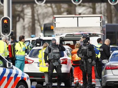 Hollanda'da Bomba İhbarı!